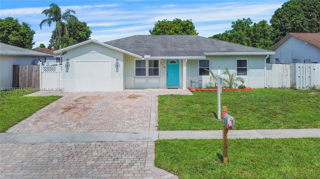 Real estate property located at 960 83rd Ave, Broward, North Lauderdale Village, North Lauderdale, FL