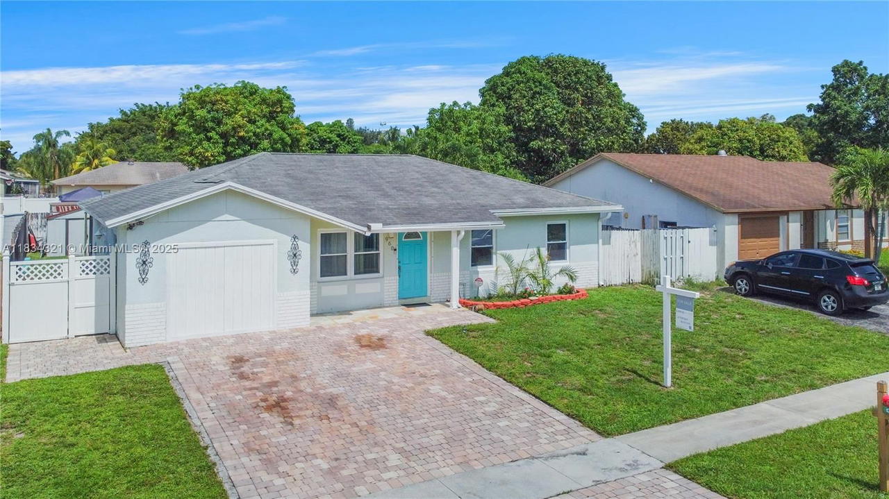 Real estate property located at 960 83rd Ave, Broward, North Lauderdale Village, North Lauderdale, FL