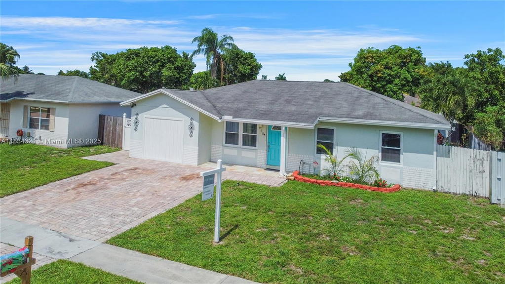 Real estate property located at 960 83rd Ave, Broward, North Lauderdale Village, North Lauderdale, FL