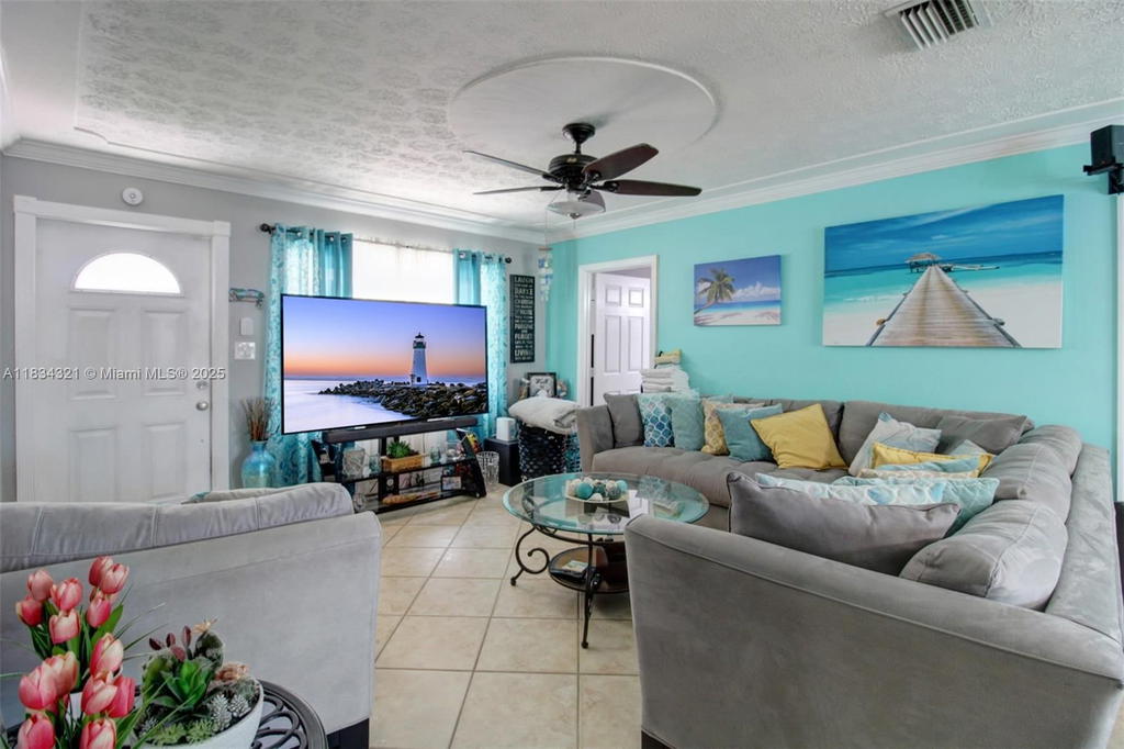 Real estate property located at 960 83rd Ave, Broward, North Lauderdale Village, North Lauderdale, FL