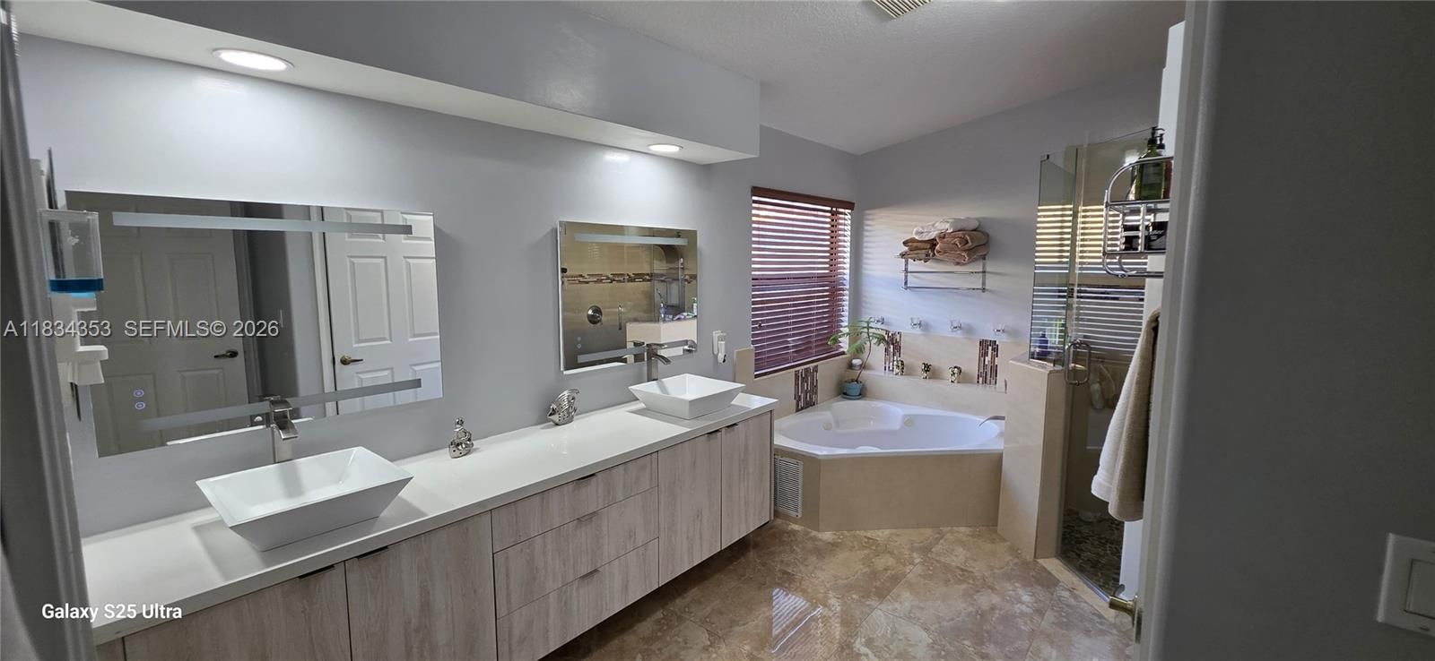 Real estate property located at 19185 25th Ct, Broward, Sunset Lakes Plat Two, Miramar, FL