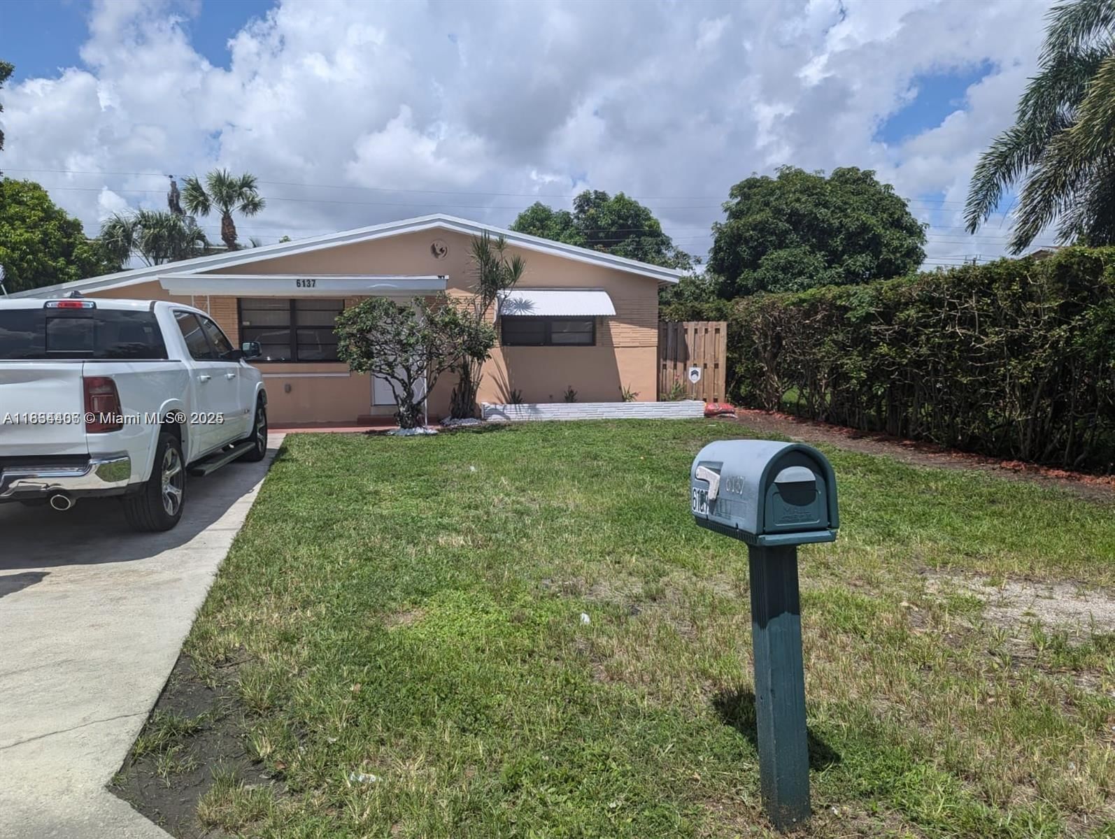 Real estate property located at 6137 Dewey St, Broward, Beverly Park, Hollywood, FL