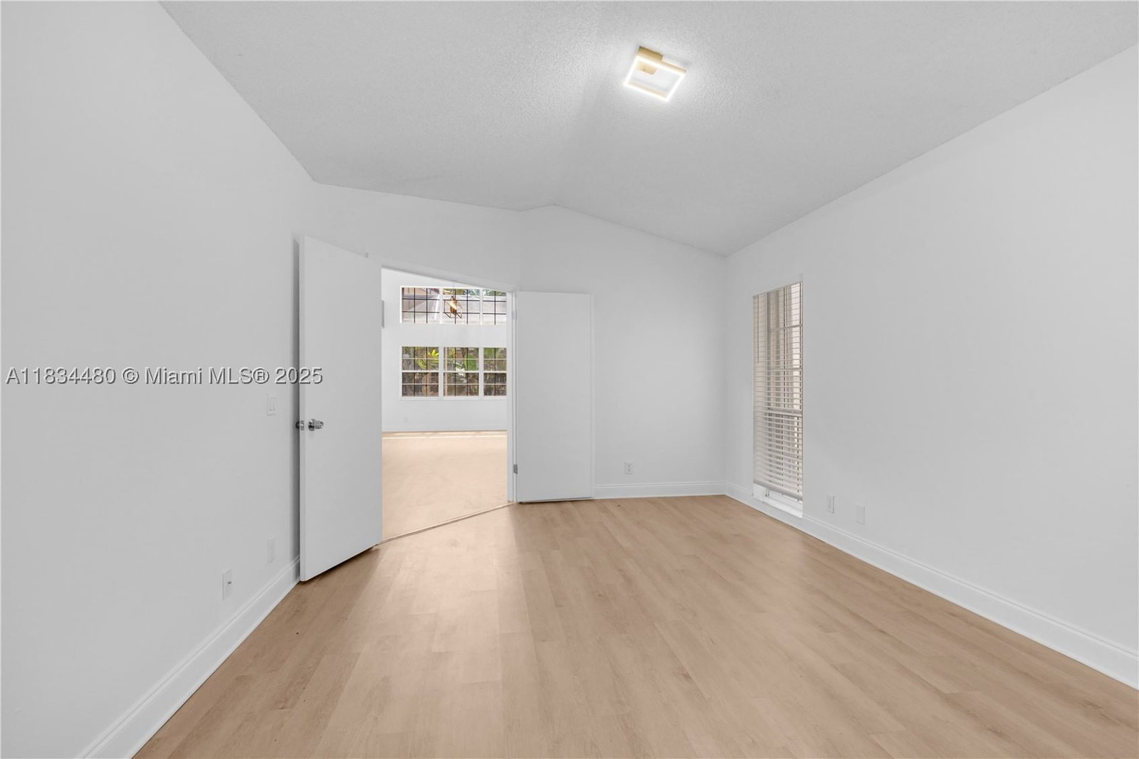 Real estate property located at 1525 Seabay Rd, Broward, Sector 6, Weston, FL