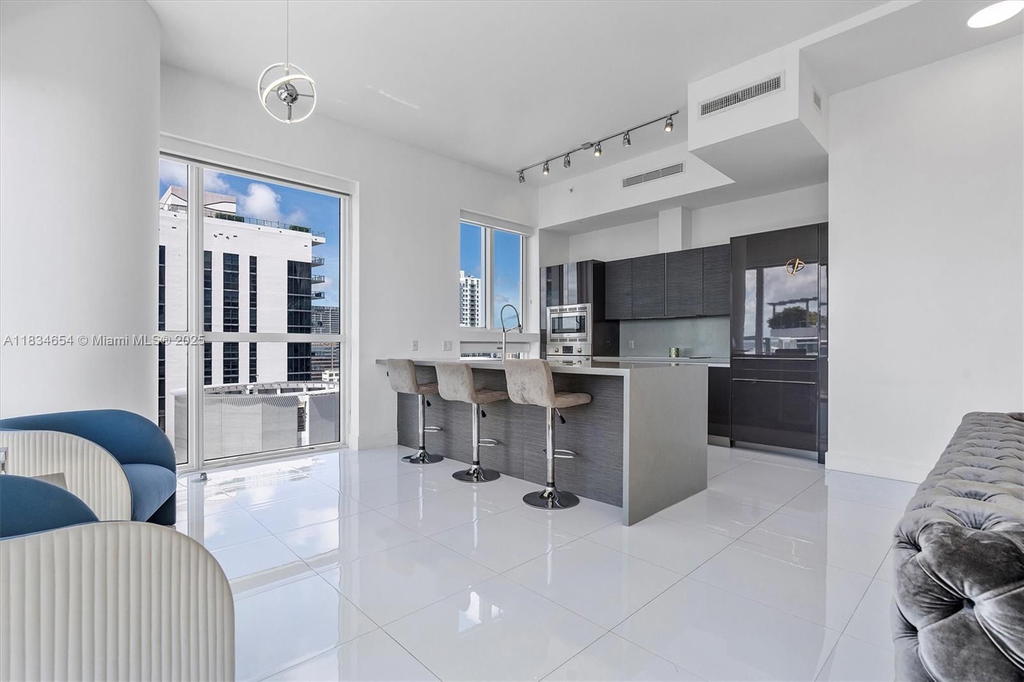 Real estate property located at 1080 Brickell Ave #4209, Miami-dade, The Bondo (1080 Brickell), Miami, FL