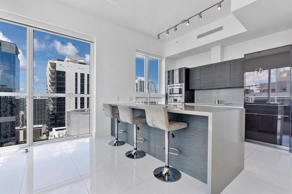 Real estate property located at 1080 Brickell Ave #4209, Miami-dade, The Bondo (1080 Brickell), Miami, FL