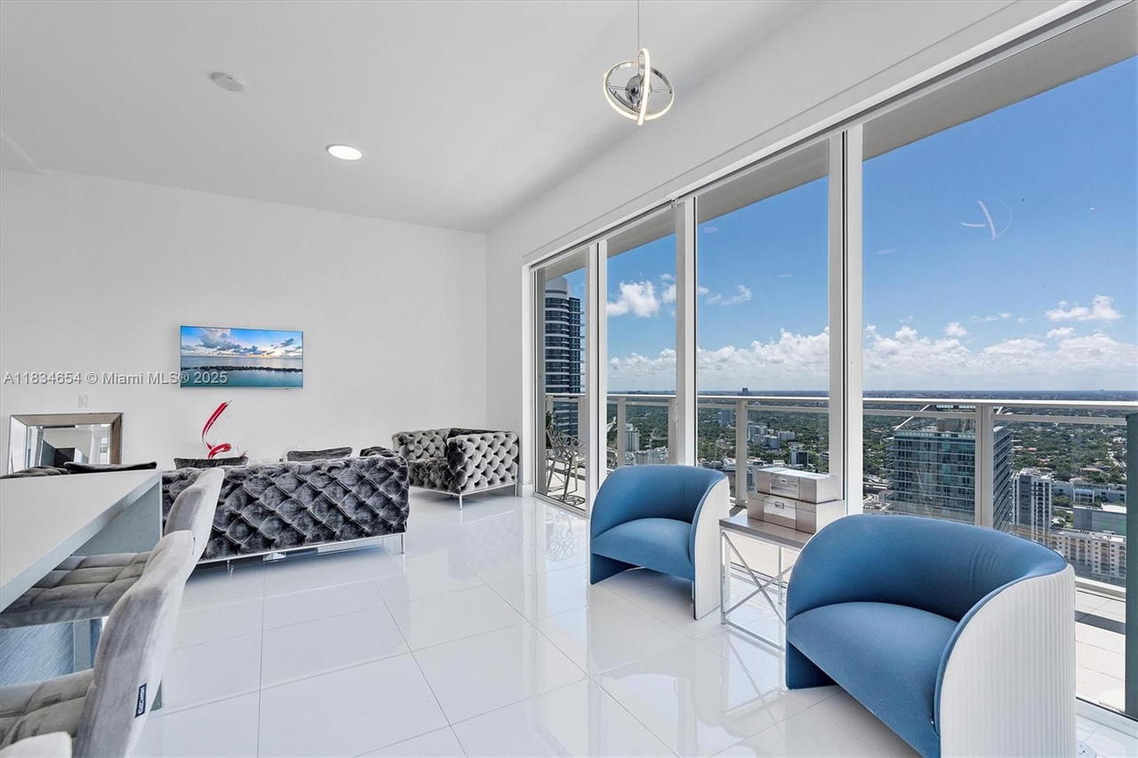 Real estate property located at 1080 Brickell Ave #4209, Miami-dade, The Bondo (1080 Brickell), Miami, FL