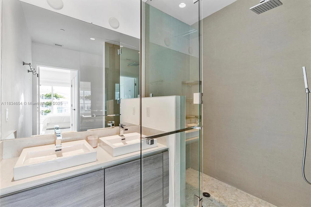 Real estate property located at 1080 Brickell Ave #4209, Miami-dade, The Bondo (1080 Brickell), Miami, FL