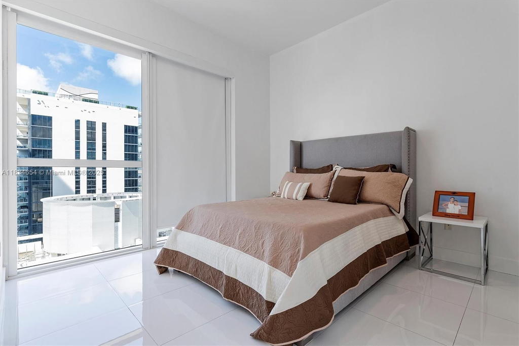 Real estate property located at 1080 Brickell Ave #4209, Miami-dade, The Bondo (1080 Brickell), Miami, FL