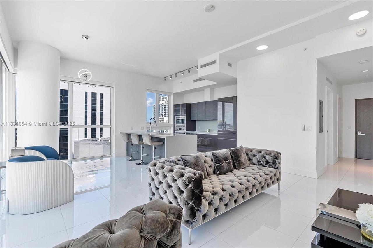 Real estate property located at 1080 Brickell Ave #4209, Miami-dade, The Bondo (1080 Brickell), Miami, FL
