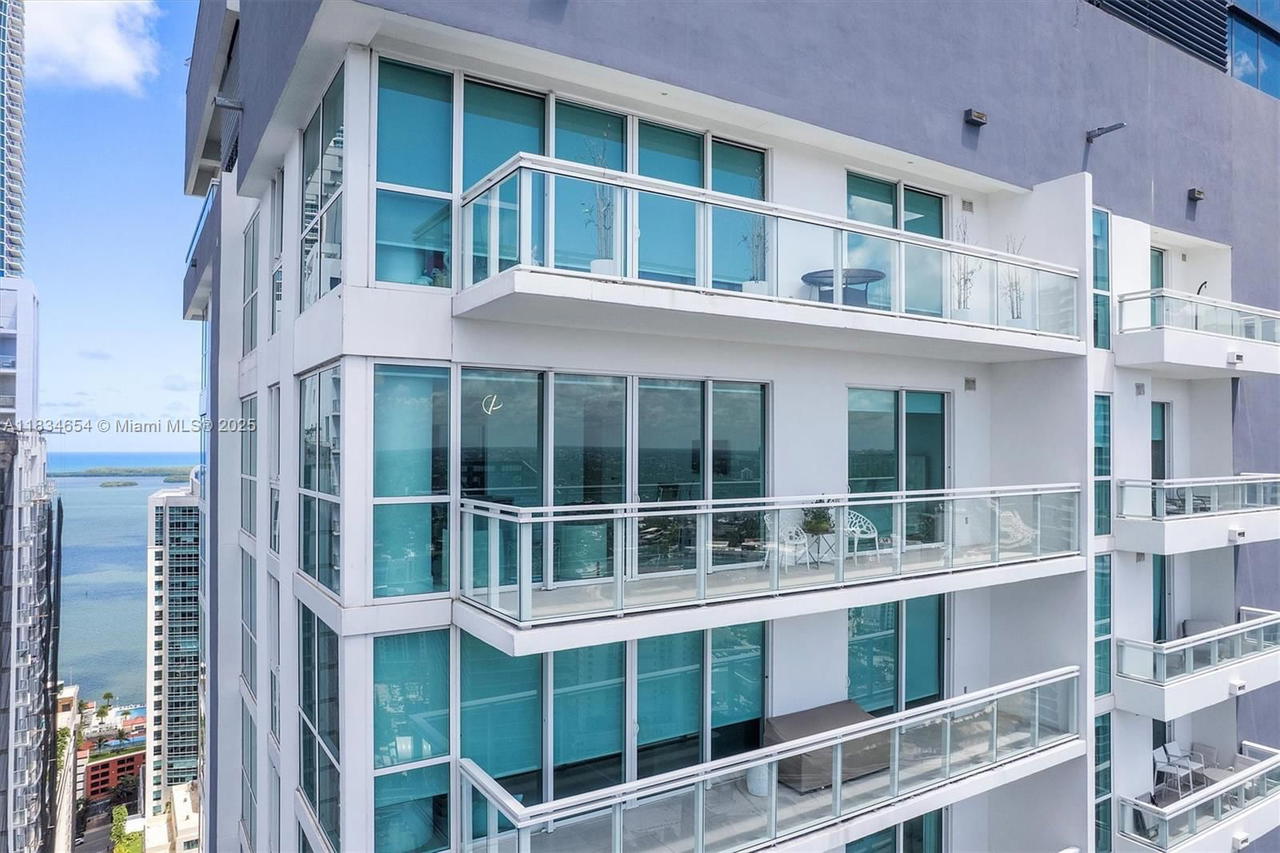 Real estate property located at 1080 Brickell Ave #4209, Miami-dade, The Bondo (1080 Brickell), Miami, FL