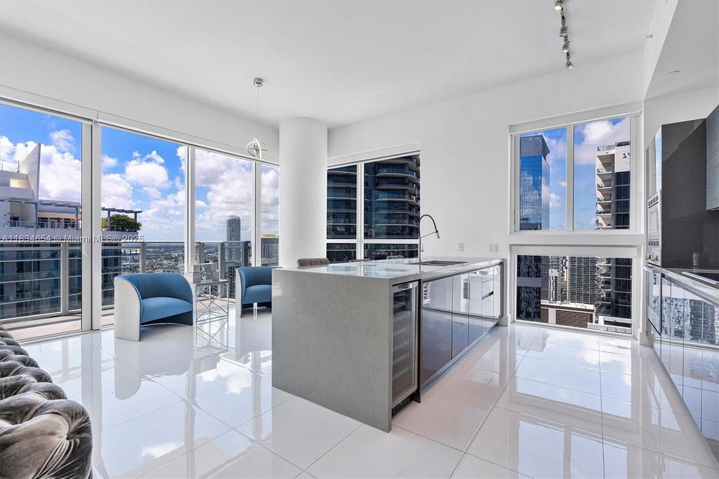 Real estate property located at 1080 Brickell Ave #4209, Miami-dade, The Bondo (1080 Brickell), Miami, FL