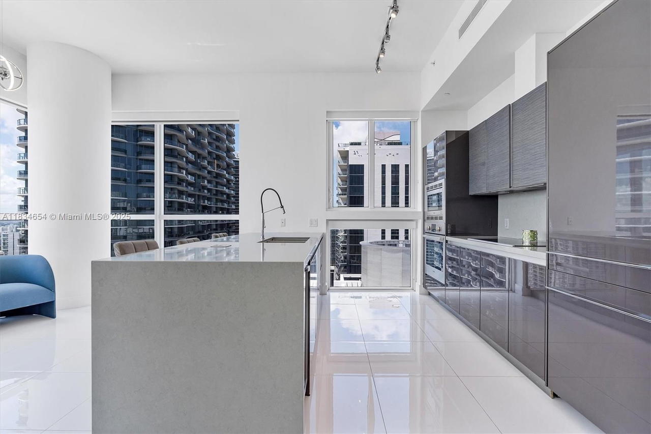 Real estate property located at 1080 Brickell Ave #4209, Miami-dade, The Bondo (1080 Brickell), Miami, FL