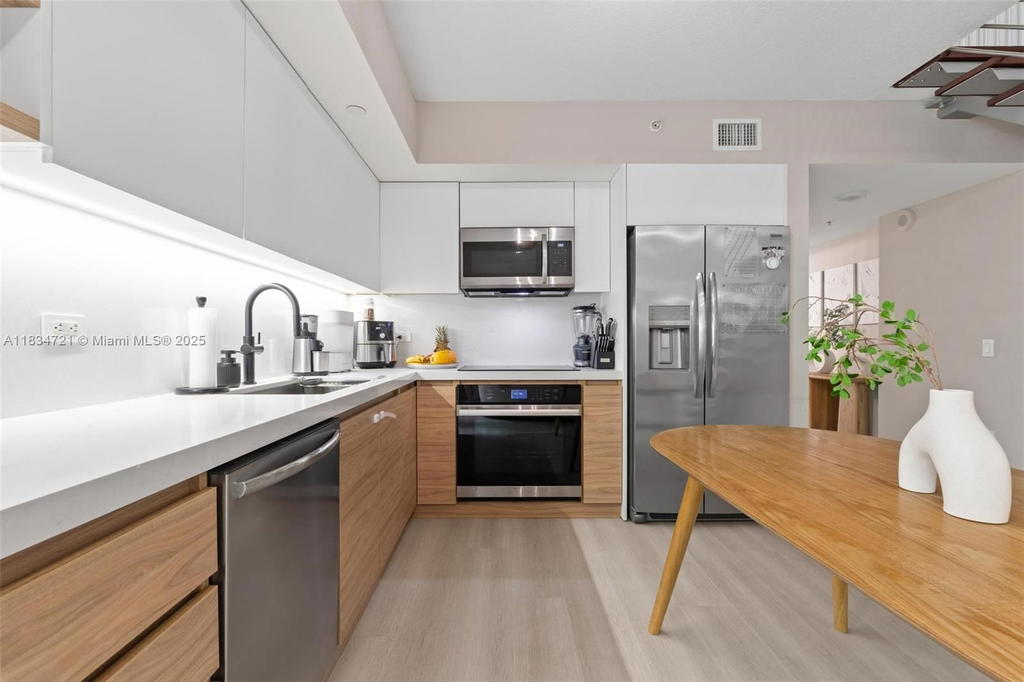 Real estate property located at 41 5th St #501, Miami-dade, Brickell On The River S T, Miami, FL