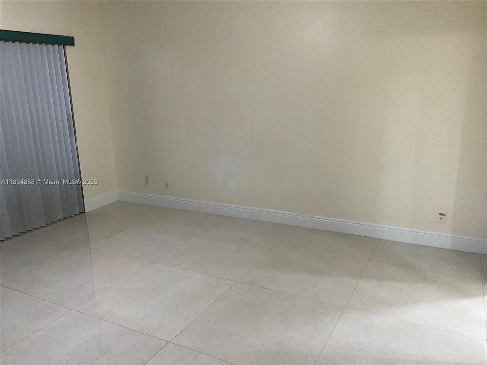 Real estate property located at 300 Berkley Rd #108, Broward, Cambridge House, Hollywood, FL