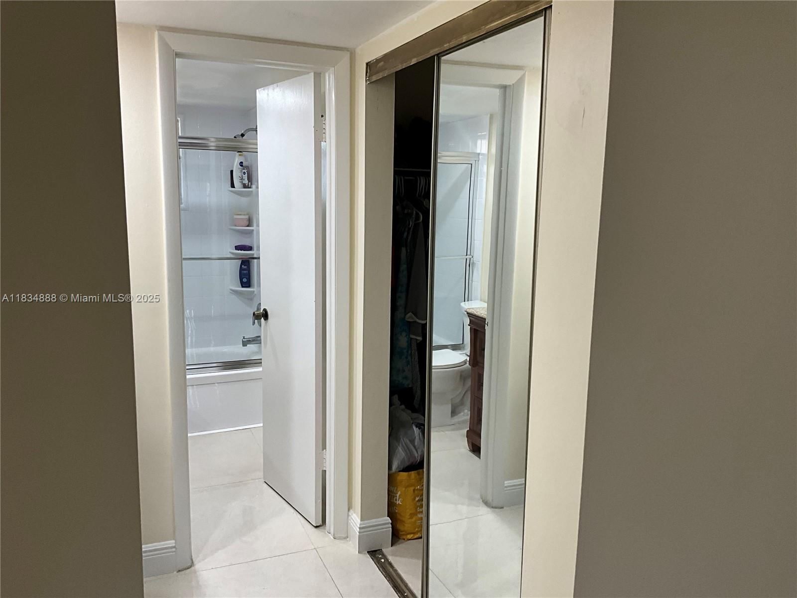 Real estate property located at 300 Berkley Rd #108, Broward, Cambridge House, Hollywood, FL