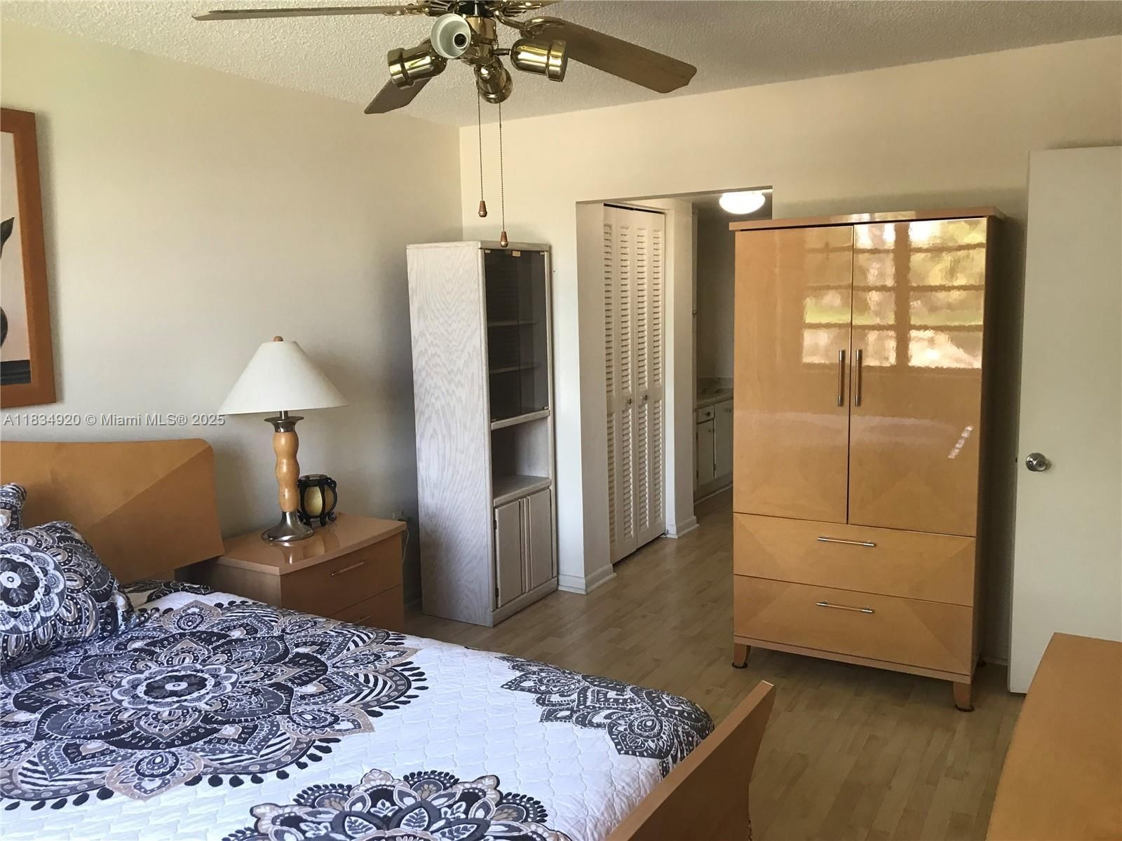 Real estate property located at 1101 Colony Point Cir #206, Broward, Colony Point 4 Condo, Pembroke Pines, FL