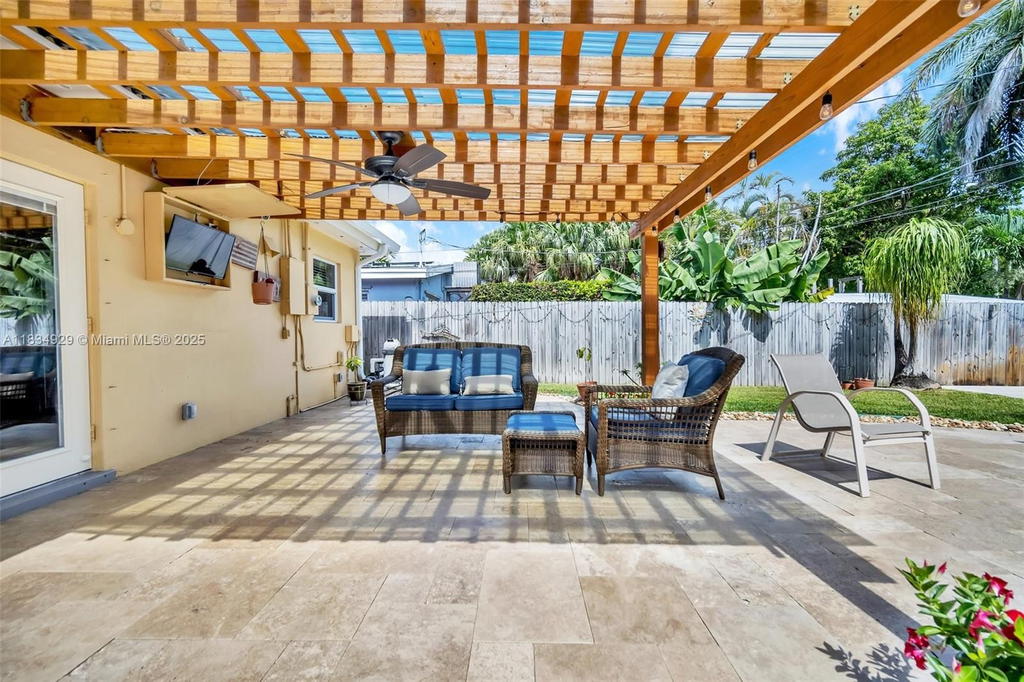 Real estate property located at 1533 Shenandoah St, Broward, Hollywood Homesites Secon, Hollywood, FL