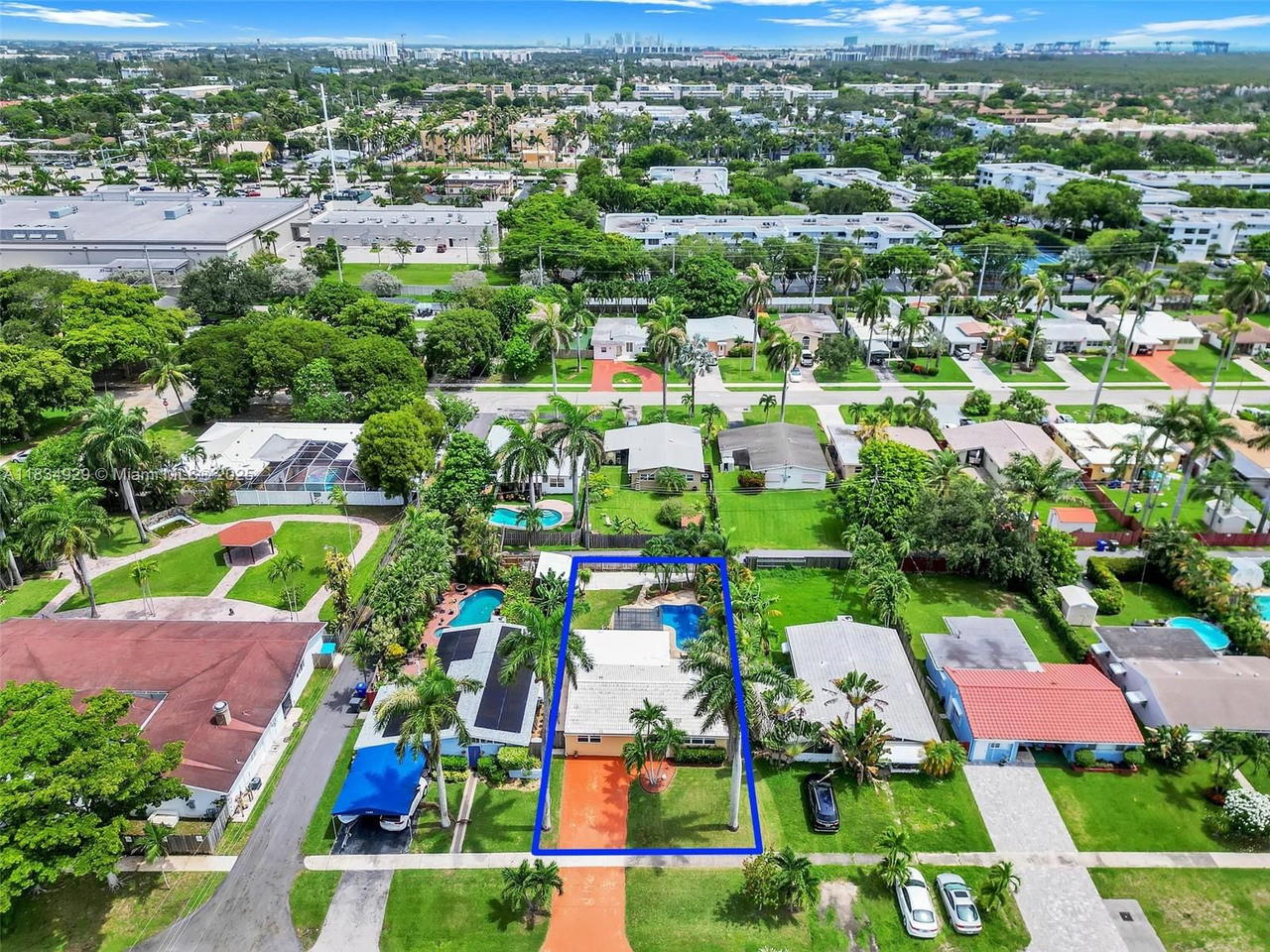 Real estate property located at 1533 Shenandoah St, Broward, Hollywood Homesites Secon, Hollywood, FL