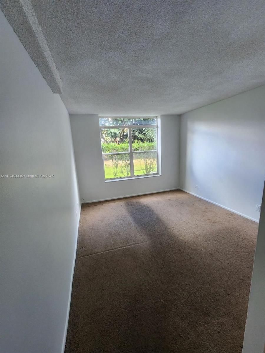 Real estate property located at 3690 Inverrary Dr #1T, Broward, International Village At, Lauderhill, FL