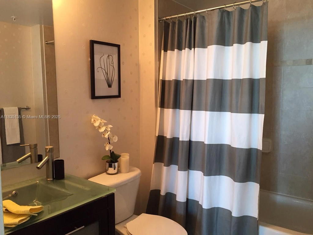 Real estate property located at 1871 S River Dr #1904, Miami-dade, Terrazas Riverpark Villag, Miami, FL