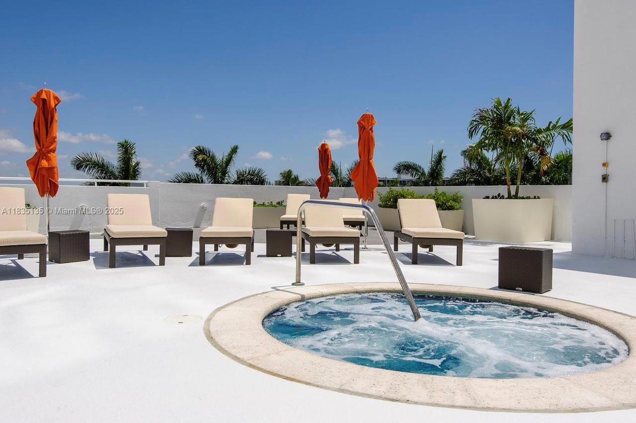 Real estate property located at 1871 S River Dr #1904, Miami-dade, Terrazas Riverpark Villag, Miami, FL