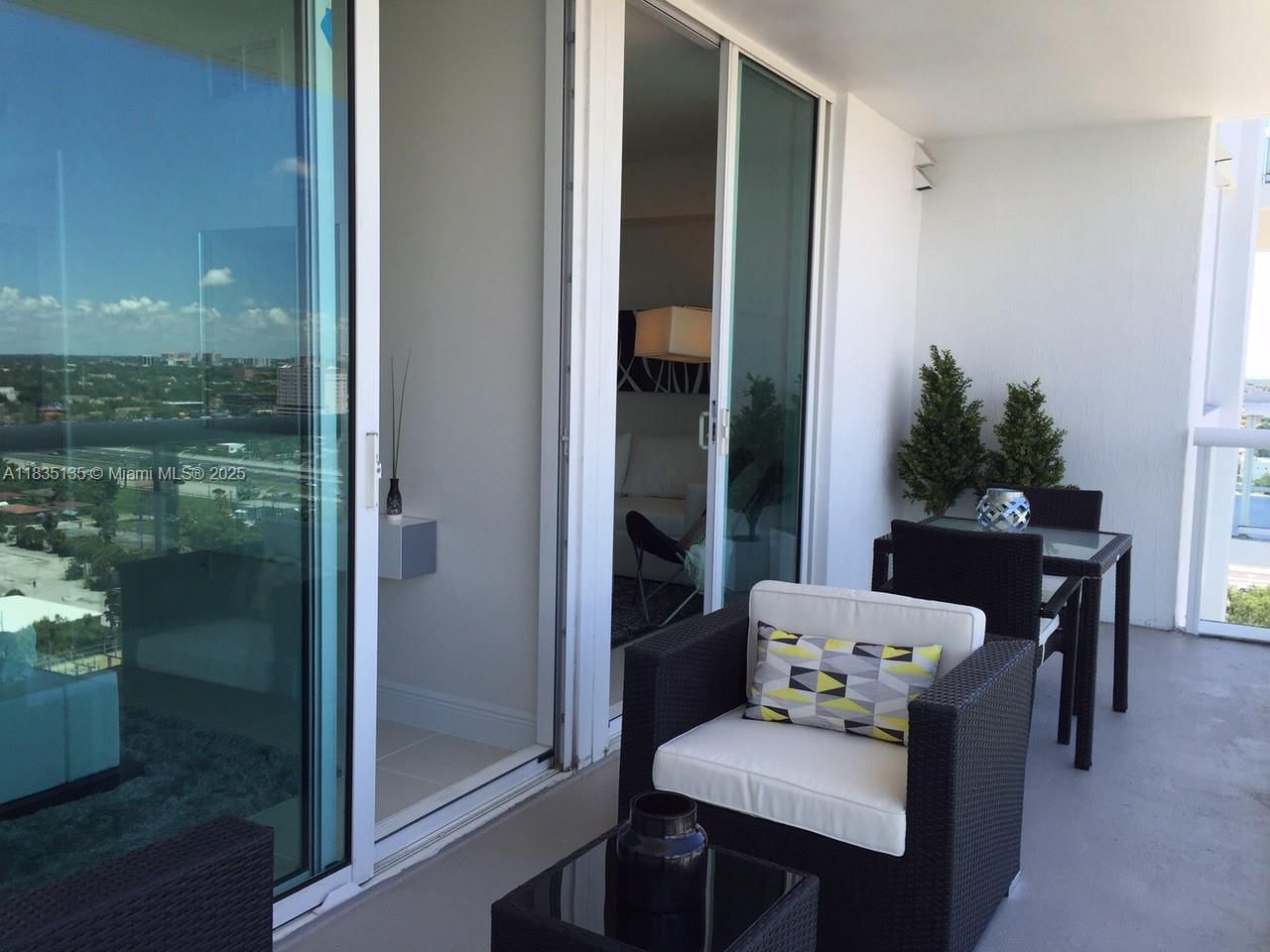 Real estate property located at 1871 S River Dr #1904, Miami-dade, Terrazas Riverpark Villag, Miami, FL