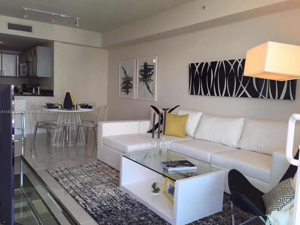 Real estate property located at 1871 S River Dr #1904, Miami-dade, Terrazas Riverpark Villag, Miami, FL