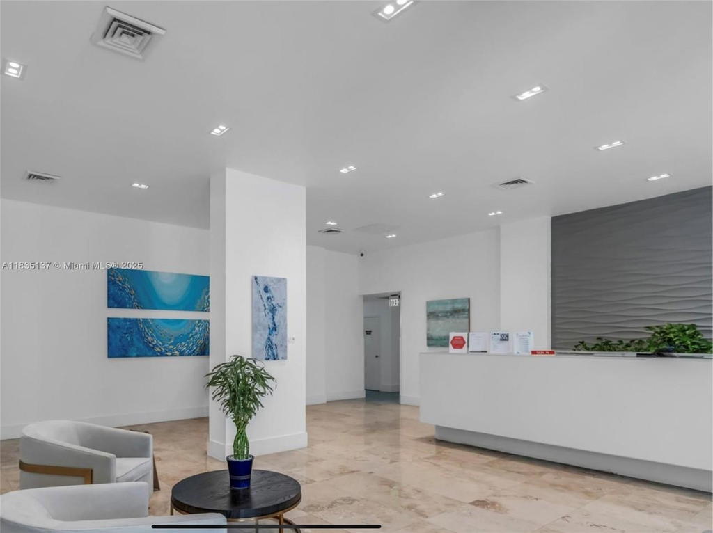 Real estate property located at 2101 Ocean Dr #507, Broward, Quadomain Tower I And Iv, Hollywood, FL