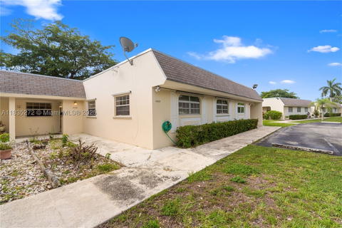 Real estate property located at 16805 113th Ave V41443, Miami-dade, Green Hills Park West No, Miami, FL