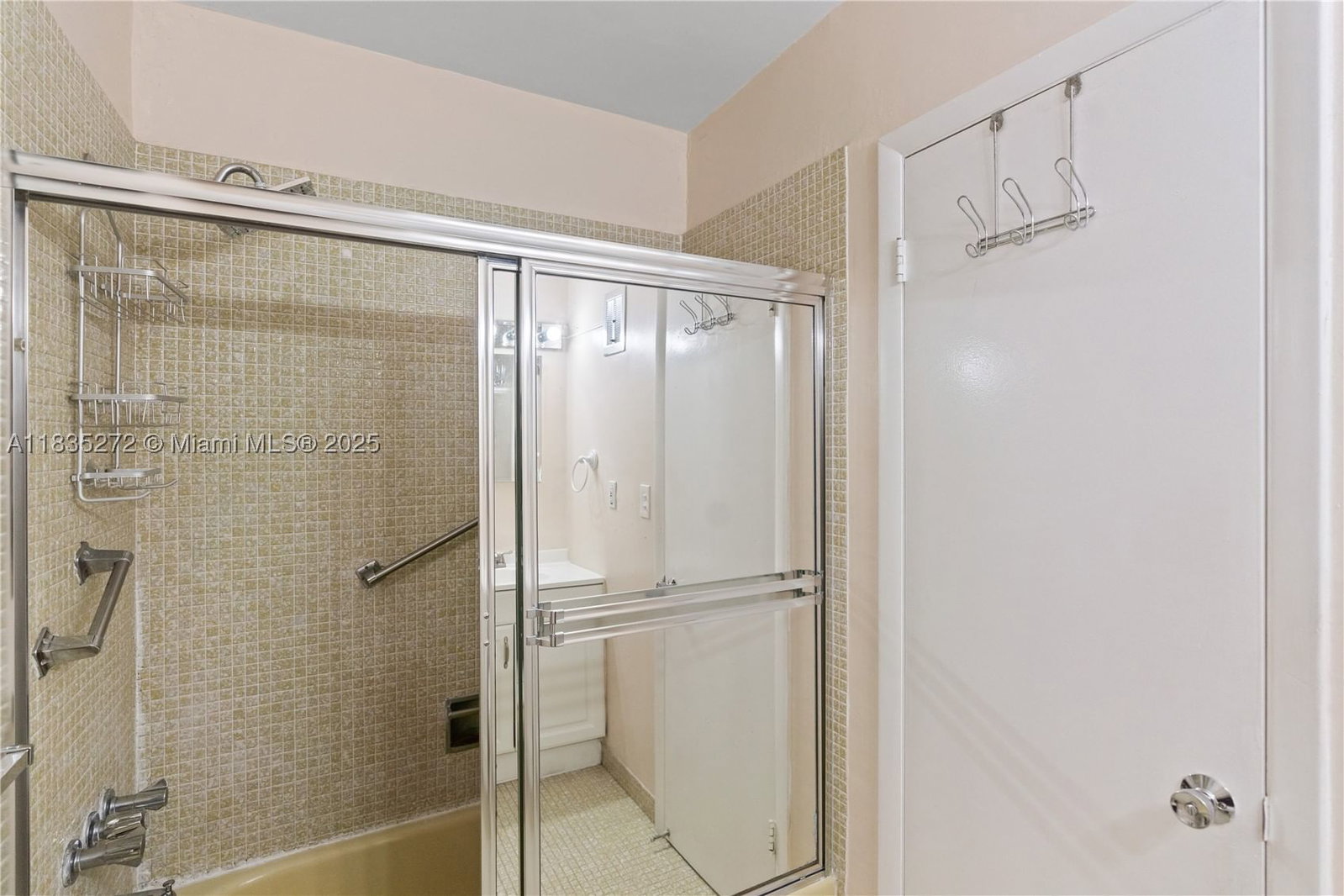 Real estate property located at 16805 113th Ave V41443, Miami-dade, Green Hills Park West No, Miami, FL