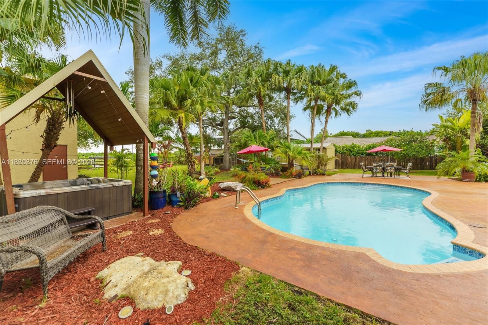 Real estate property located at 28550 192nd Ave, Miami-dade, Redlands, Homestead, FL