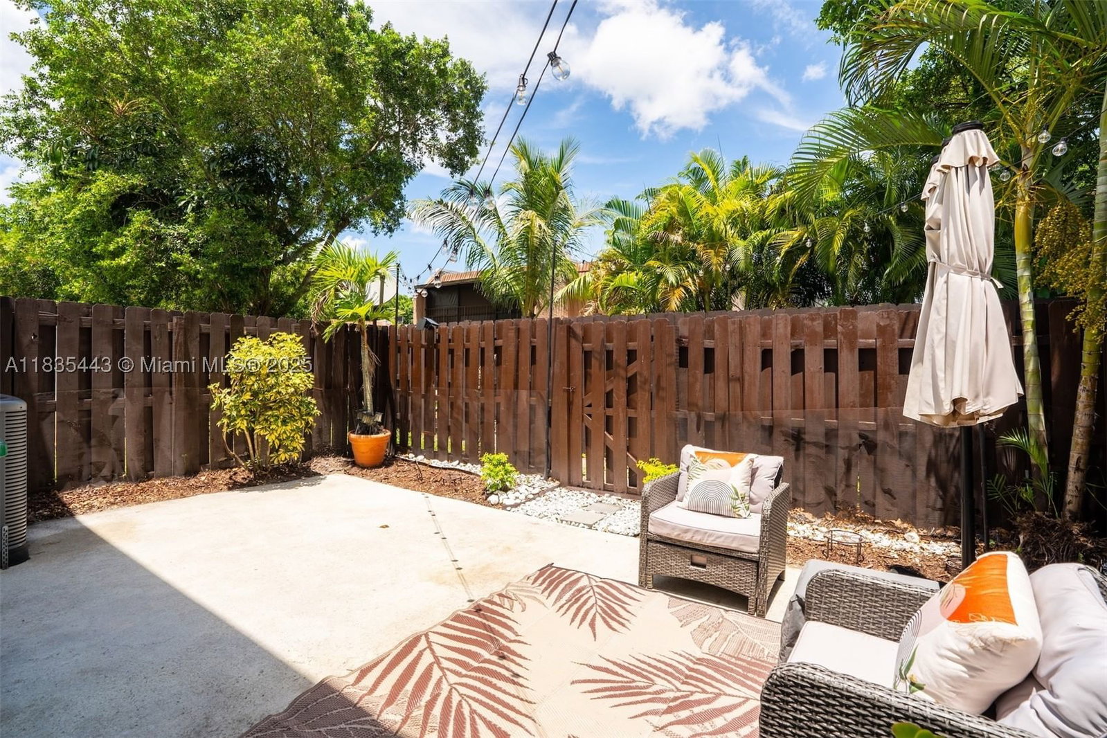 Real estate property located at 8010 18th Ct #1-8, Broward, Arrowhead Golf & Tennis C, Davie, FL