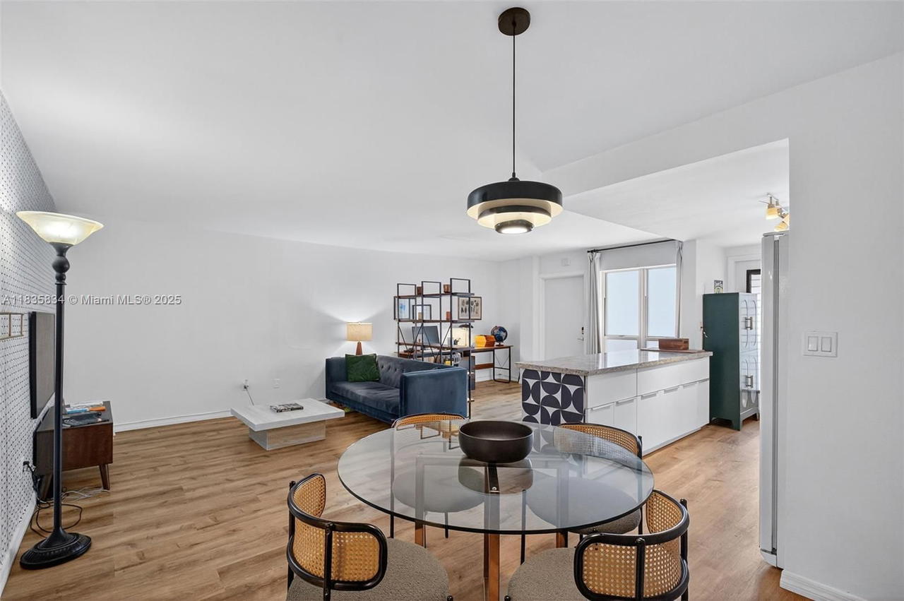 Real estate property located at 1340 Lincoln Rd #403, Miami-dade, Golden House Condo, Miami Beach, FL