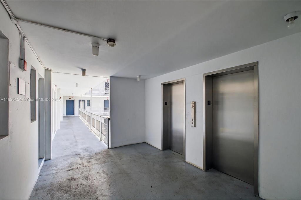 Real estate property located at 1340 Lincoln Rd #403, Miami-dade, Golden House Condo, Miami Beach, FL