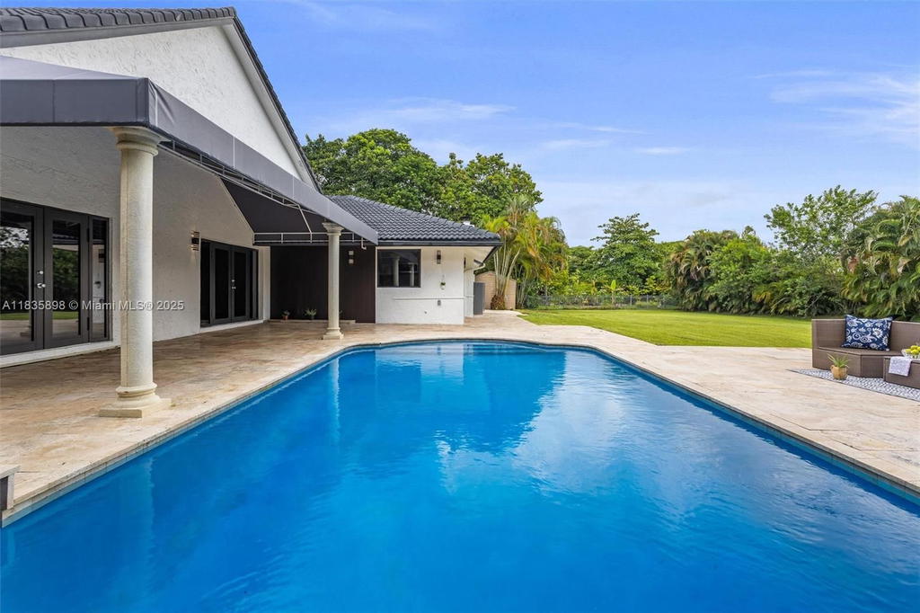 Real estate property located at 11965 15th Ct, Broward, Fla Fruit Lands Co Sub No, Davie, FL