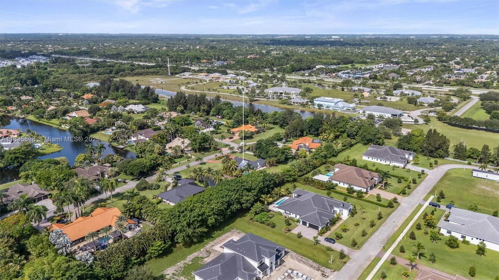 Real estate property located at 11965 15th Ct, Broward, Fla Fruit Lands Co Sub No, Davie, FL
