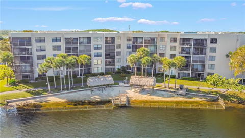 Real estate property located at 1001 Colony Point Cir #419, Broward, Colony Point 5 Condo, Pembroke Pines, FL