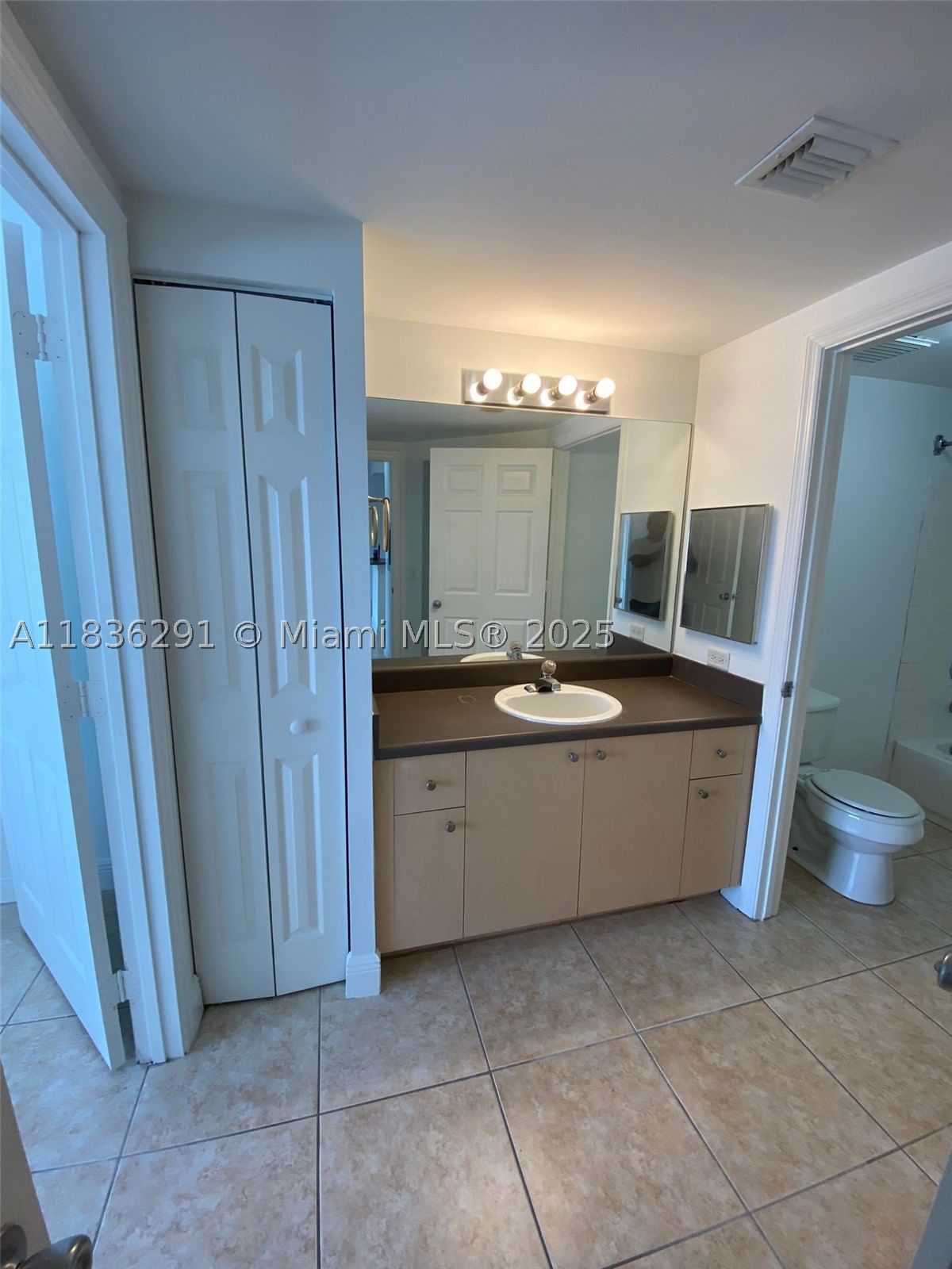 Real estate property located at 2452 Centergate Dr #103, Broward, Aventine At Miramar Condo, Miramar, FL