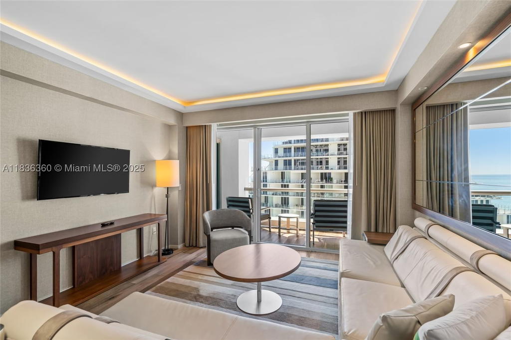 Real estate property located at 551 Fort Lauderdale Beach Blvd R1909, Broward, 551 Flb Condominium Resid, Fort Lauderdale, FL