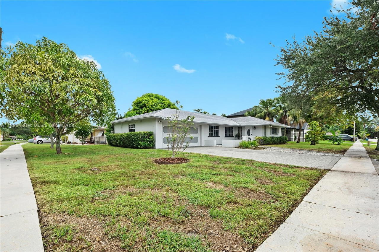 Real estate property located at 180 125th Ave, Broward, Melaleuca Isles, Plantation, FL