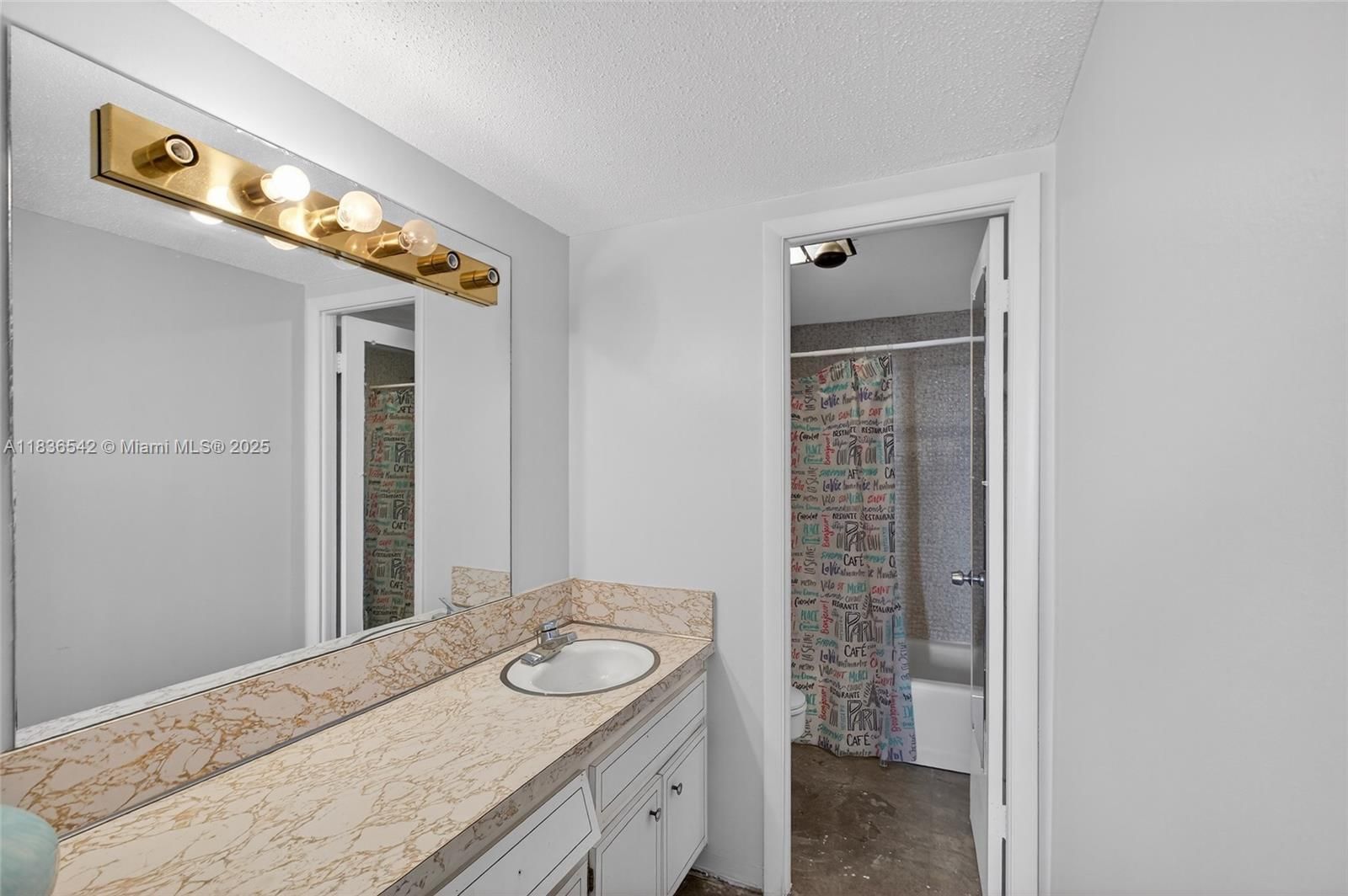 Real estate property located at 11111 Biscayne Blvd #2100, Miami-dade, Jockey Club Condo, Miami, FL