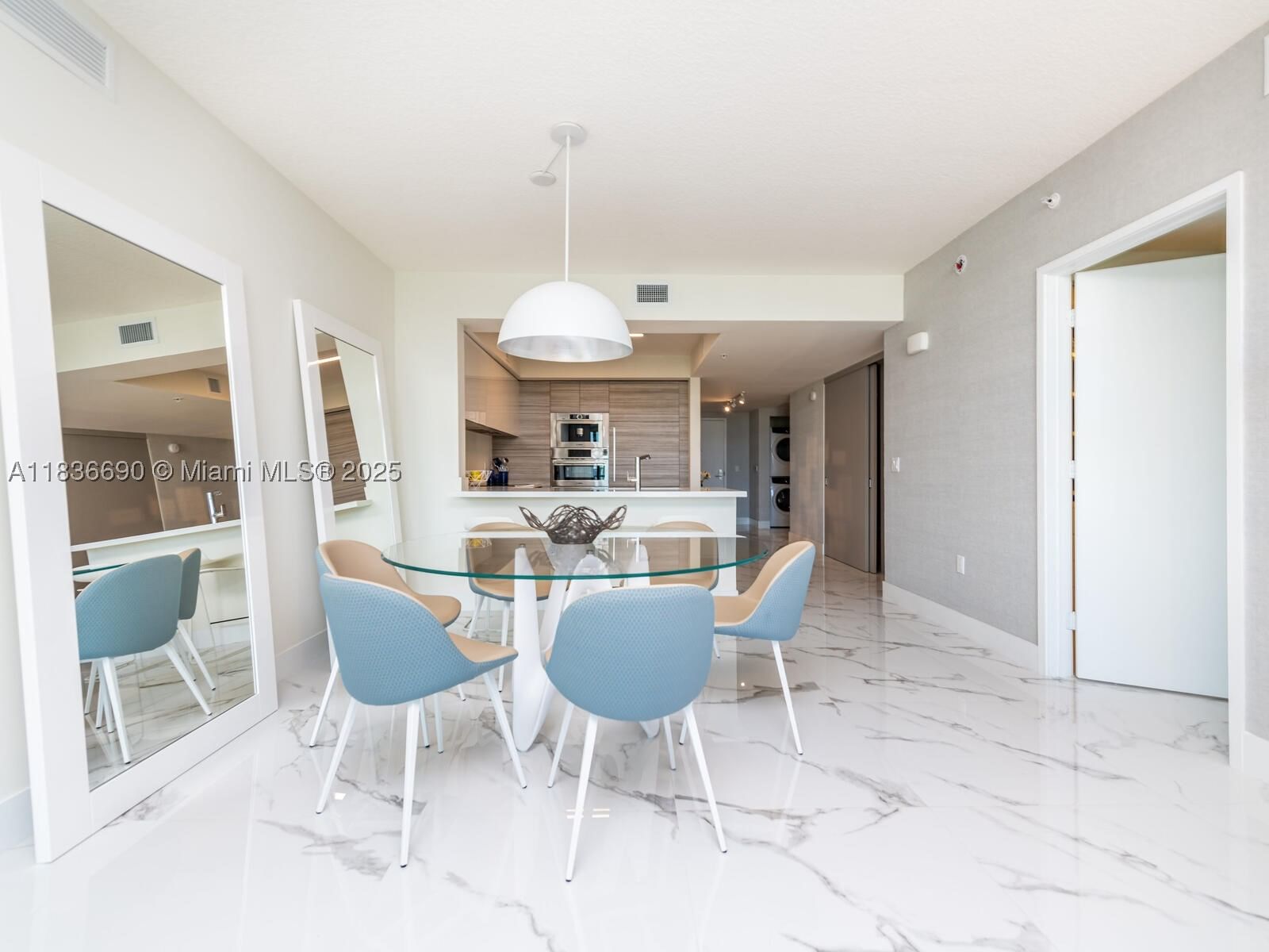 Real estate property located at 300 Sunny Isles Blvd #5-1605, Miami-dade, Parque Towers Condo, Sunny Isles Beach, FL