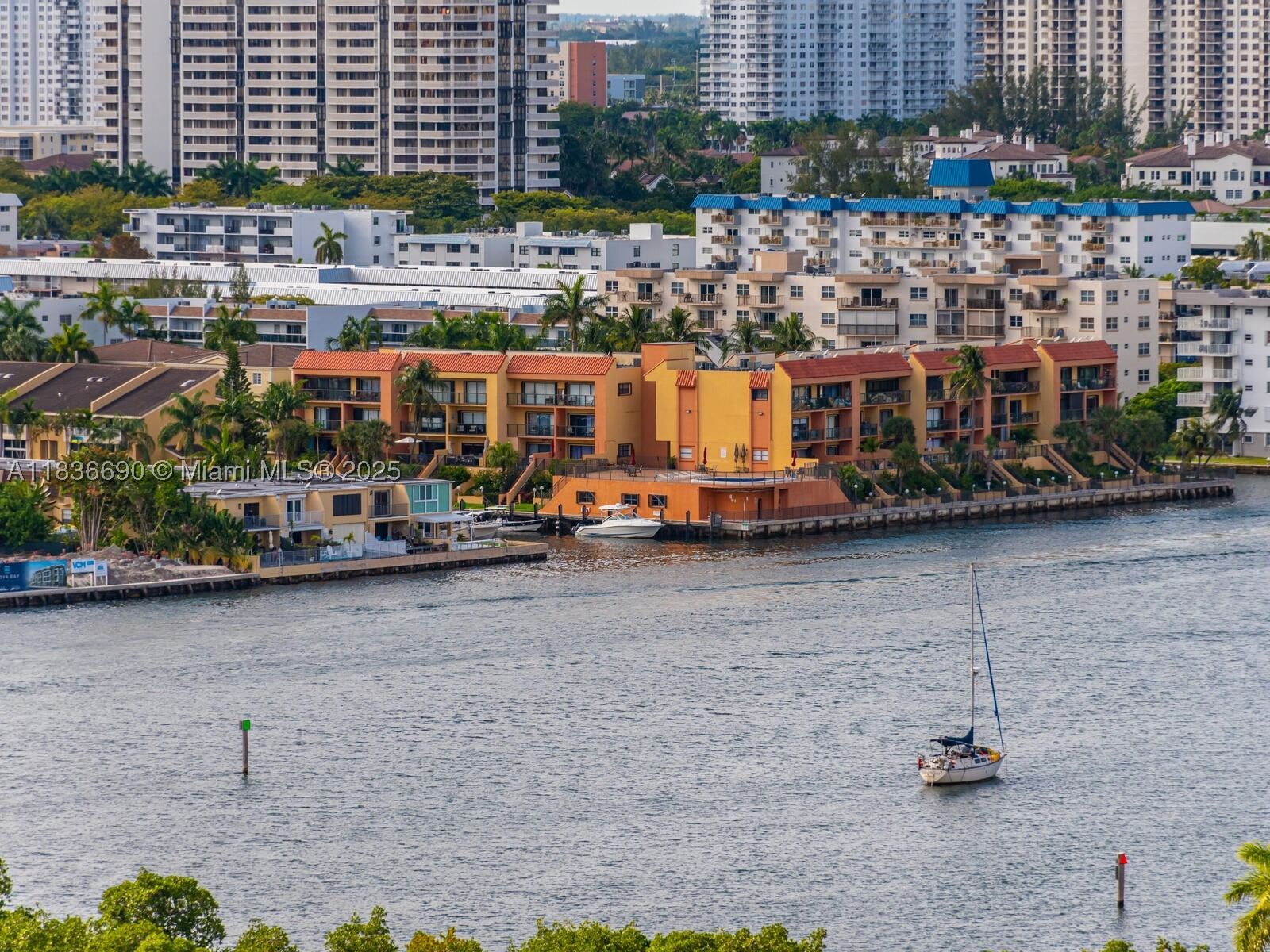 Real estate property located at 300 Sunny Isles Blvd #5-1605, Miami-dade, Parque Towers Condo, Sunny Isles Beach, FL
