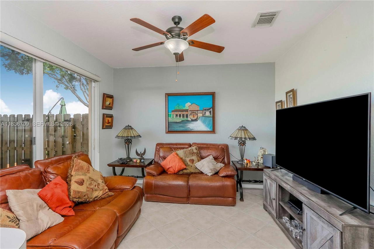 Real estate property located at 12548 126th Ave, Miami-dade, Kendall Breeze South, Miami, FL