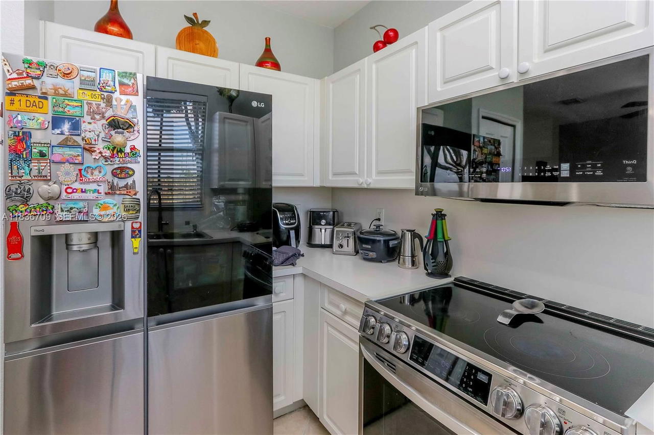 Real estate property located at 12548 126th Ave, Miami-dade, Kendall Breeze South, Miami, FL