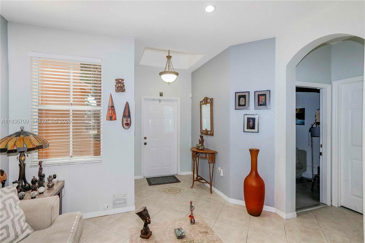 Real estate property located at 12548 126th Ave, Miami-dade, Kendall Breeze South, Miami, FL