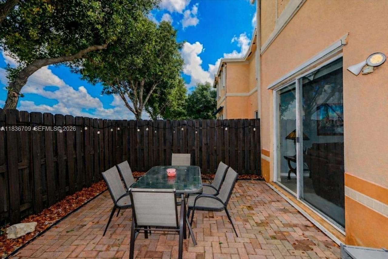 Real estate property located at 12548 126th Ave, Miami-dade, Kendall Breeze South, Miami, FL