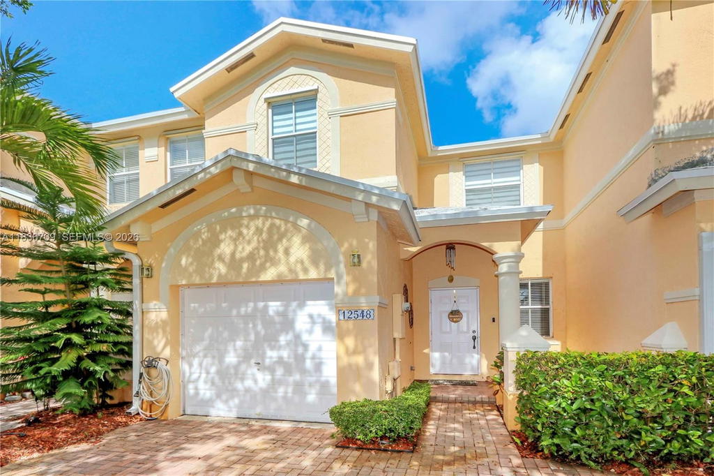 Real estate property located at 12548 126th Ave, Miami-dade, Kendall Breeze South, Miami, FL