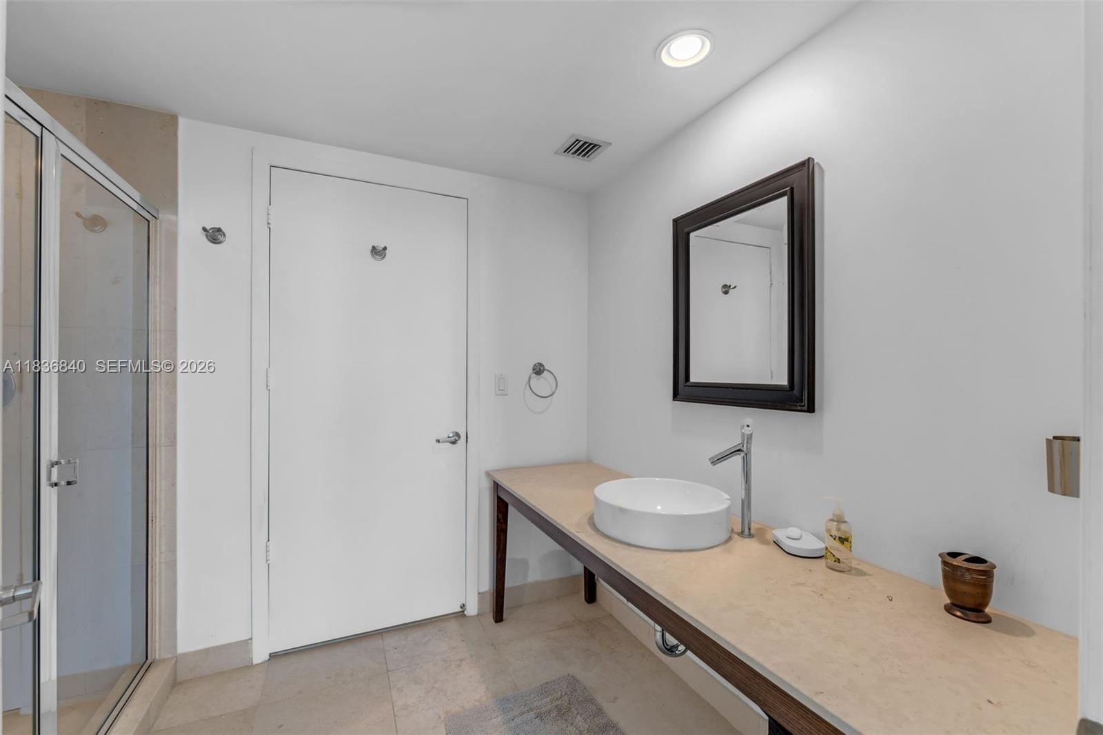 Real estate property located at 495 Brickell Ave #1022, Miami-dade, Icon Brickell No Two, Miami, FL