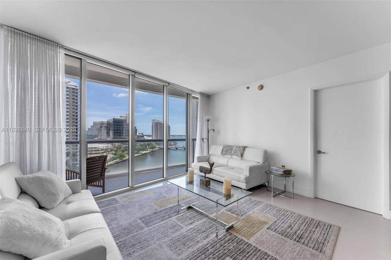 Real estate property located at 495 Brickell Ave #1022, Miami-dade, Icon Brickell No Two, Miami, FL